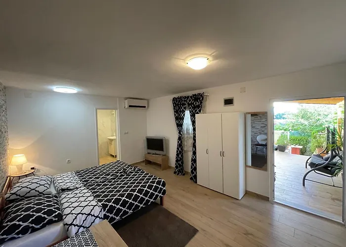 Apartment Mika