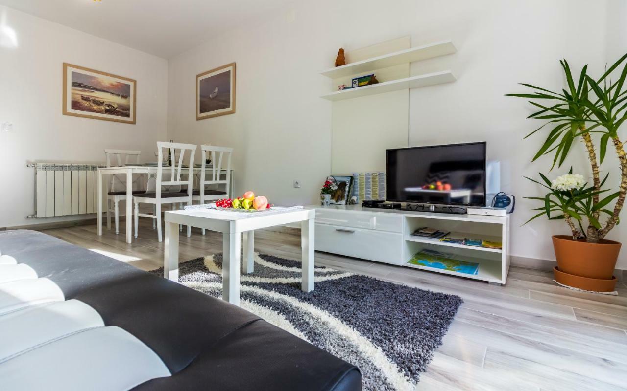 Mika Apartment Pula